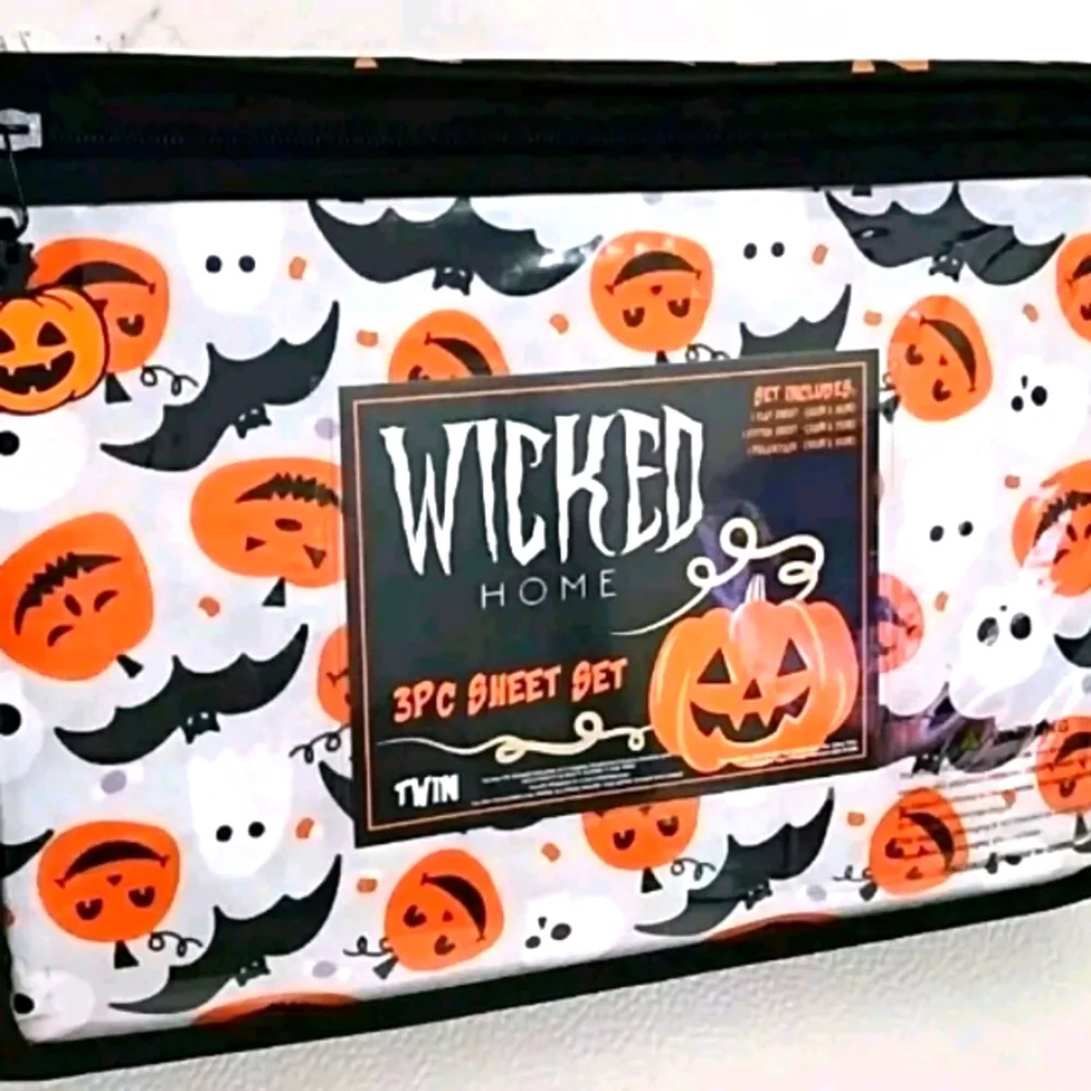 Wicked Home Halloween Pumpkins Twin Set